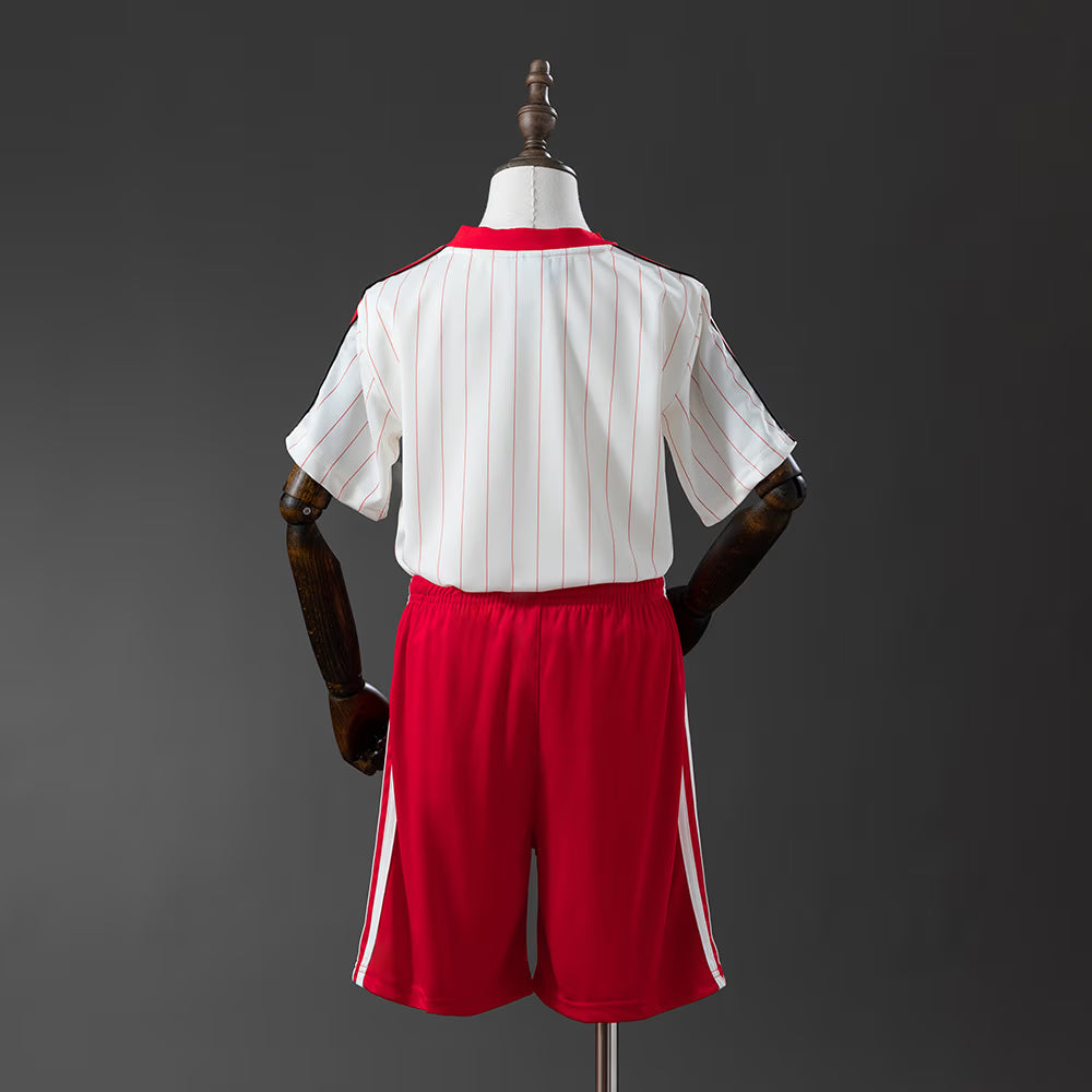 Kit Criança Benfica Edição Especial Retro 2025/2026